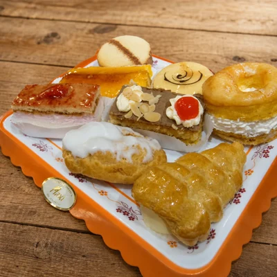 Bandeja Surtida de Pasteles
