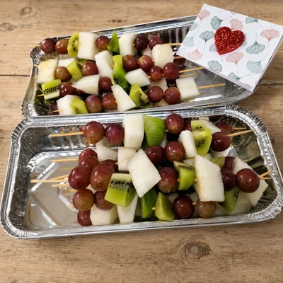 Bandeja Brochetas Fruta