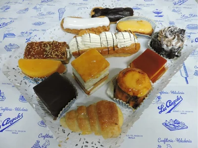 Bandeja surtida de Pasteles
