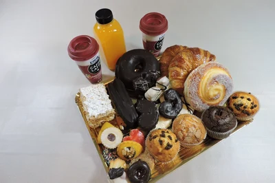 Desayuno Dulce con Pasteles para 2
