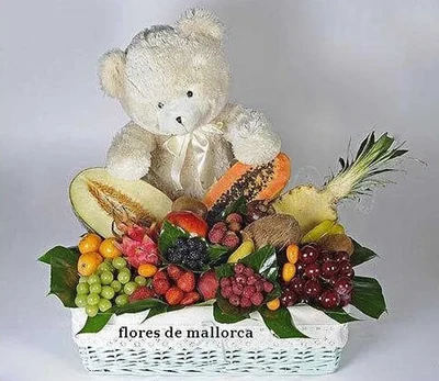 Cesta de Frutas y Peluche