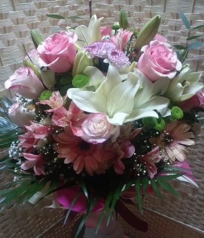 Ramo de Flores Tonos Rosas