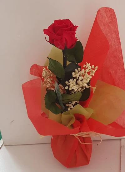 Rosa Eterna en Jarrón de Cristal