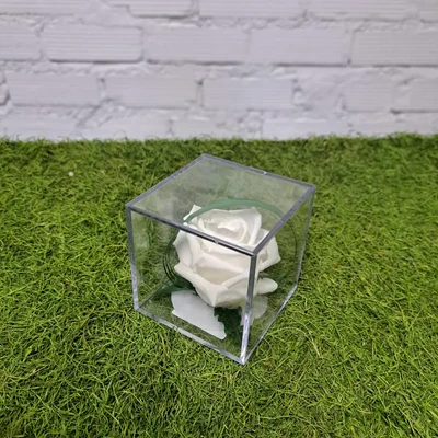 Rosa en Metacrilato Blanca