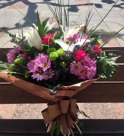 Ramo Variado tonos rosas y blancos