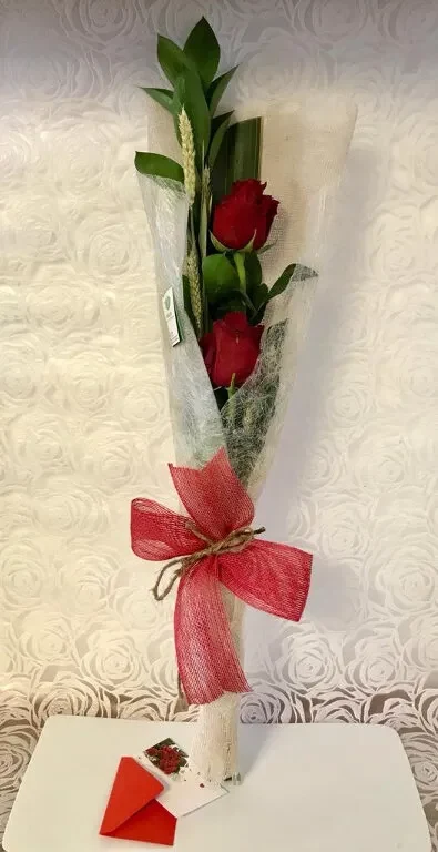 Dos Rosas Rojas preparada para regalo