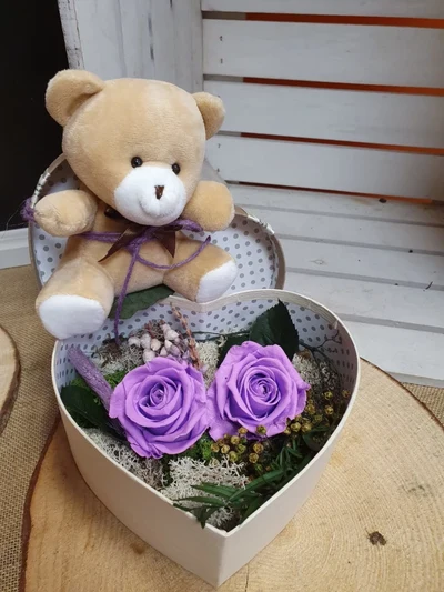 Caja Corazón con Rosas Eternas Lila