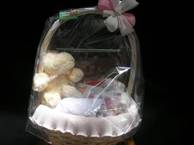 Cesta de nacimiento niña