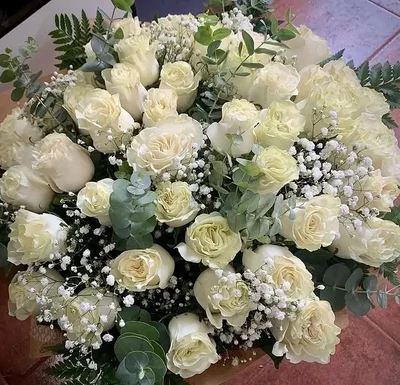 Ramo de Rosas Blancas