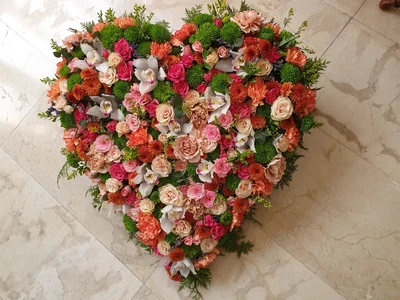 Corazón Funerario Multicolor