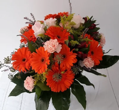 Ramo de Flores tonos anaranjados