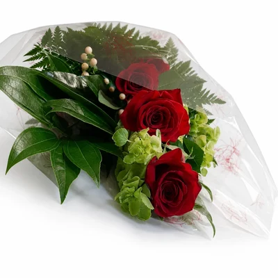 Arreglo de Tres Rosas Rojas