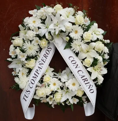 Corona Blanca Funeraria Variada
