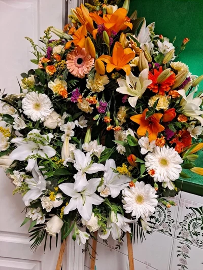 Corona Funerària Colorida no tradicional