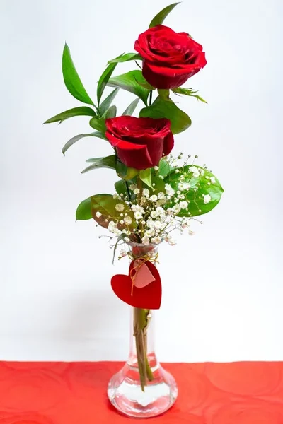 Violetero de cristal con 2 Rosas Rojas