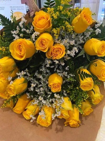 Ramo de Rosas Amarillas