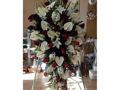Palma Funeraria tonos blancos y rojos