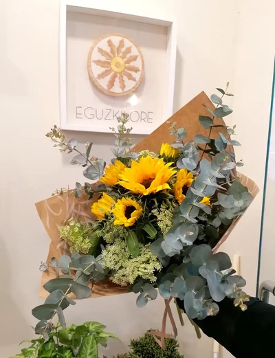 Ramo de girasoles
