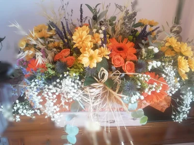 Caixa de Flores de tons cálidos