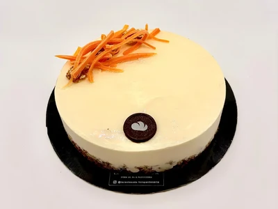 Mousse Carrot Cake