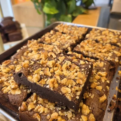 Brownie con nuez y sal