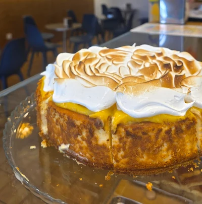 Cheesecake lemon pie
