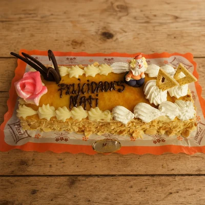 Tarta de Hojaldre, Nata, Crema y Yema