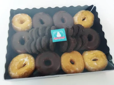 Bandexa de Mini Donuts e Palmeritas
