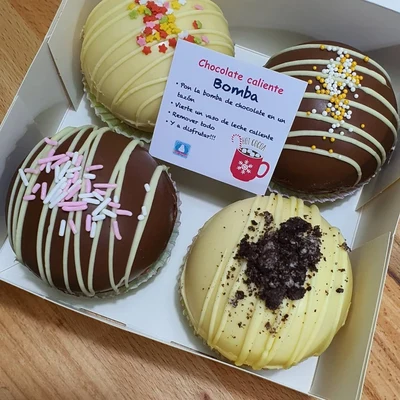 Bombas de chocolate quente