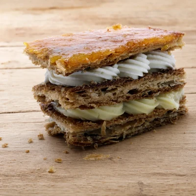 Pastel Milhojas Crema y Nata