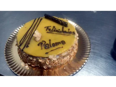 Pastís de turrón i Rovell