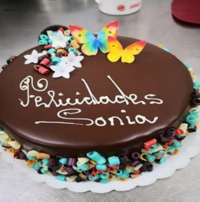 Txokolatezko Bonboi Tarta FOTOAREKIN
