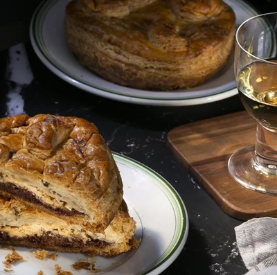 Empanada de Cecina i Formatge de cabra
