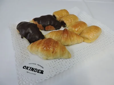Assorted Mini Pastries Tray