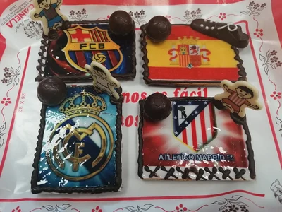 Football Crest Cookies