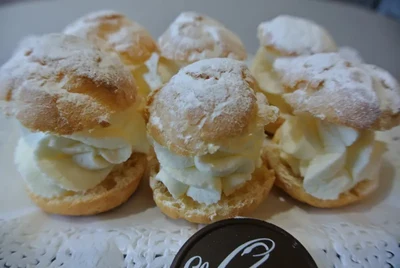 Cream Profiterole