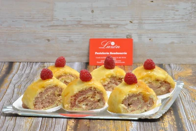 Espiral de foie con yema caramelizada