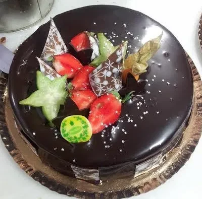 Tarta Sacher con Fresas
