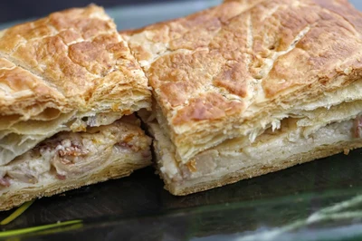 Empanada de Full de Beixamel, bacó i xampinyó