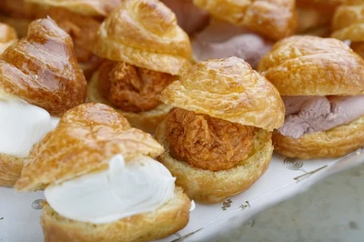 Mini Croissants de Patés