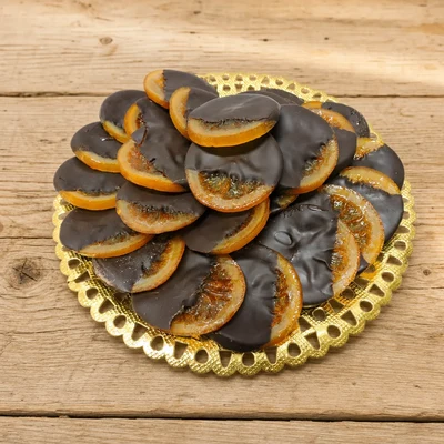 Naranjas confitadas con chocolate