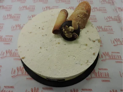 Pastís de turrón
