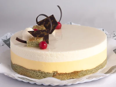 Tarta de Chocolate blanco, Pistacho y Mango