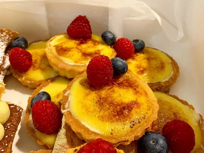 Pastel Creme Bruleé
