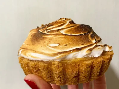 Pastel Lemon Pie
