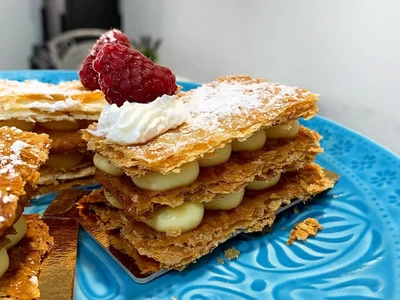 Pastel Milhoja de Crema ou Nata