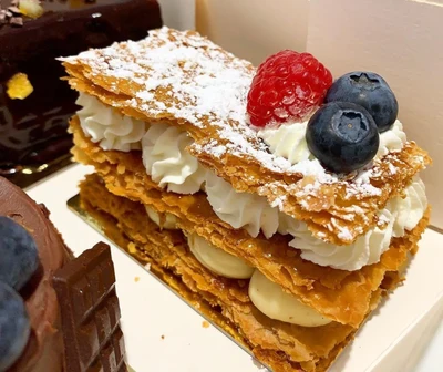 Pastel Milhoja de Crema e Nata