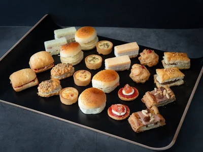 Bandexa de Canapés Variados