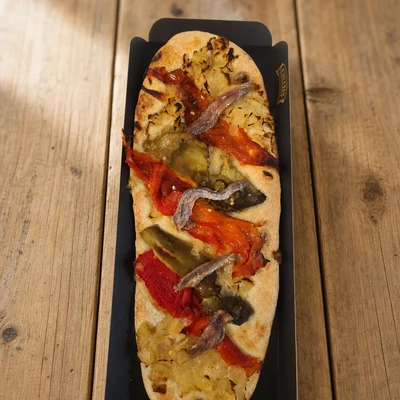 Coca Salada d'escalivada i seitons