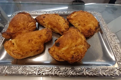 Pastel Salado relleno de atún